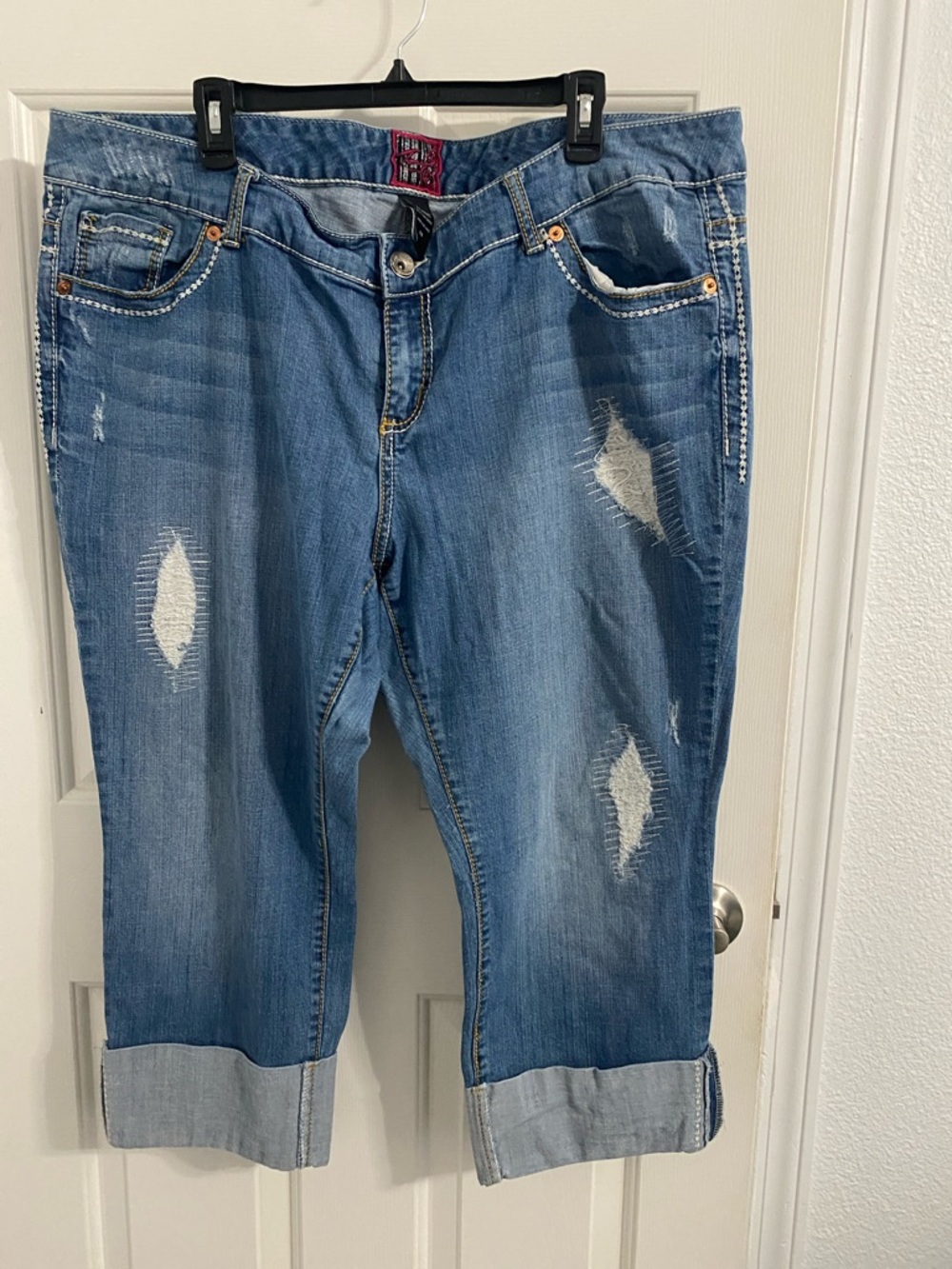 torrid Distressed Cropped Blue Jeans with Cuffs